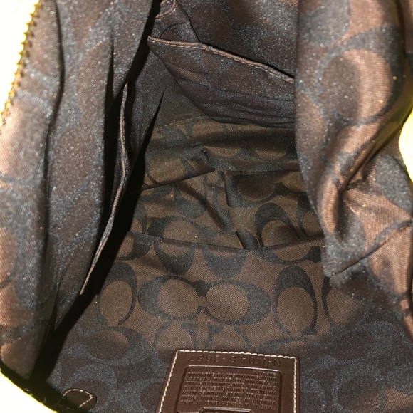 Like new unique coach soft leather purse. - Picture 7 of 8